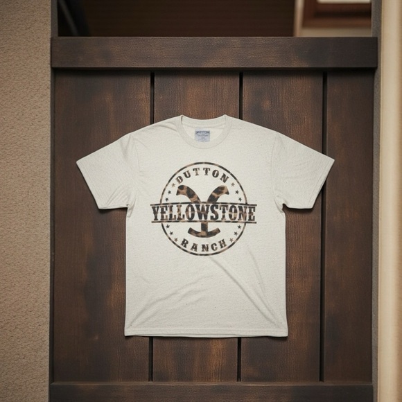 Yellowstone Dutton Ranch Graphic Tee | Leopard Print Logo Western T-Shirt (XXXL) - Picture 1 of 2